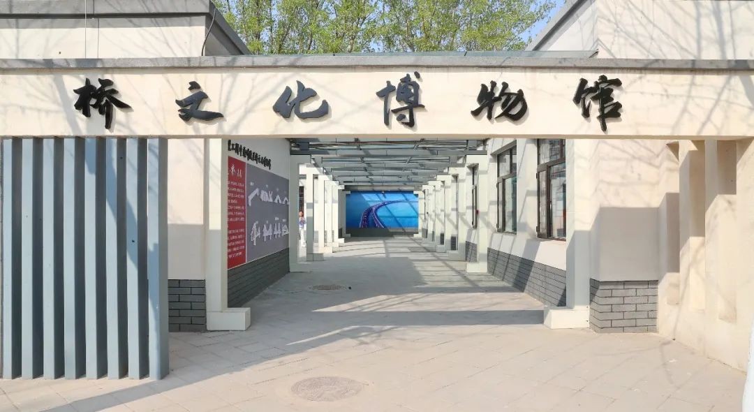 通州区首家学校 | 桥文化与机器人 结合...