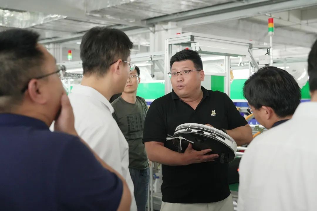 政府考察| 鹤壁市招商代表团、京东领导考...